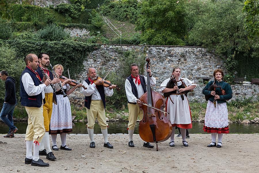 Svatováclavské slavnosti a Mezinárodní folklórní festival 2015 v Českém Krumlově, pátek 25. září 2015