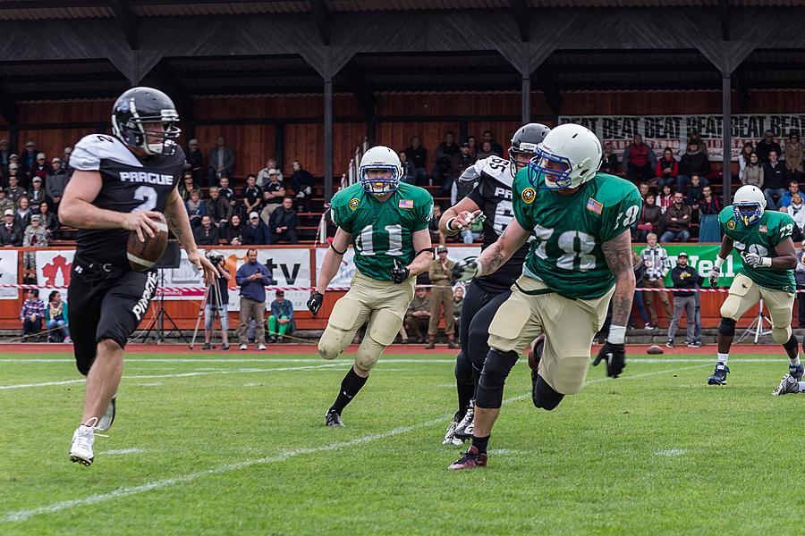 Freiheit und Sport - 70. Jubiläum des Matches der amerikanischen Armee im amerikanischen Fußball, Český Krumlov, Samstag 26. September 2015