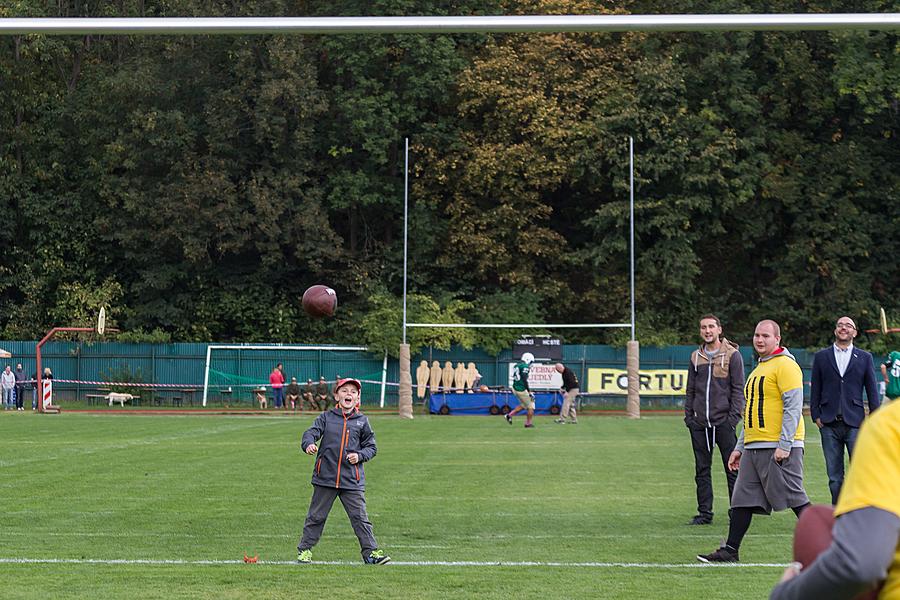 Svoboda a sport - 70. výročí utkání americké armády v americkém fotbale, Český Krumlov sobota 26. září 2015