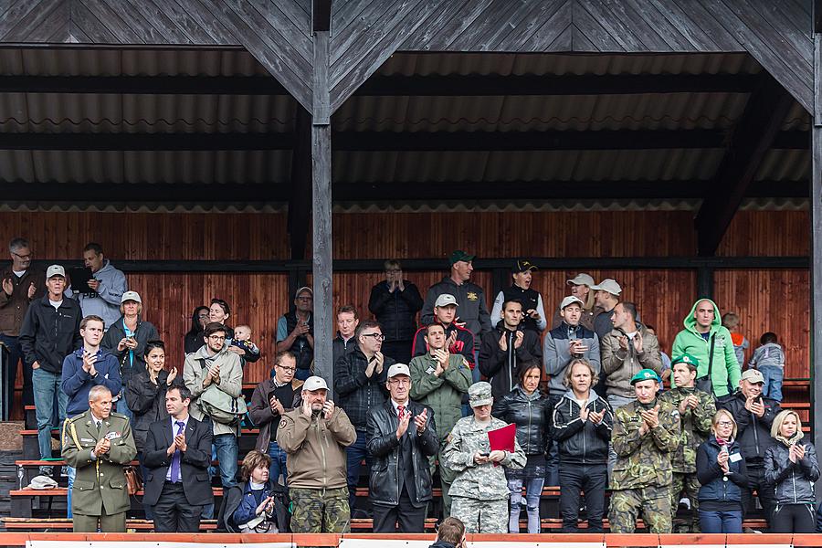 Freiheit und Sport - 70. Jubiläum des Matches der amerikanischen Armee im amerikanischen Fußball, Český Krumlov, Samstag 26. September 2015