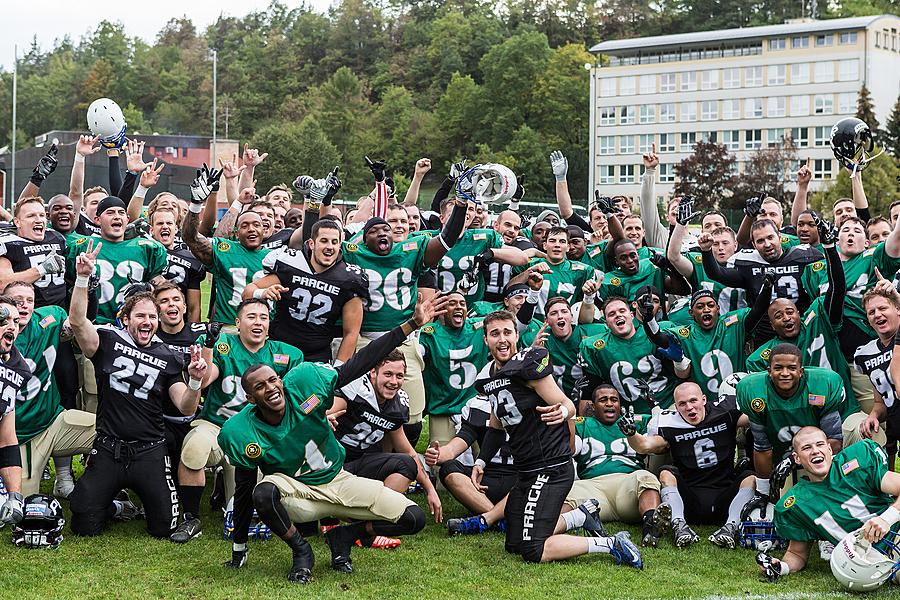 Freiheit und Sport - 70. Jubiläum des Matches der amerikanischen Armee im amerikanischen Fußball, Český Krumlov, Samstag 26. September 2015