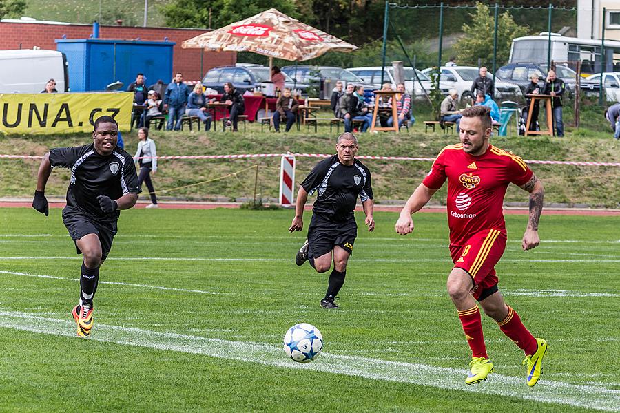 Svoboda a sport - 70. výročí utkání americké armády v americkém fotbale, Český Krumlov neděle 27. září 2015