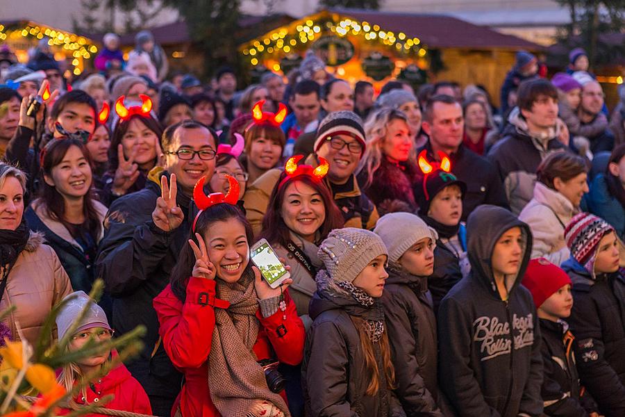 St. Nicholas Present Distribution 5.12.2015, Advent and Christmas in Český Krumlov