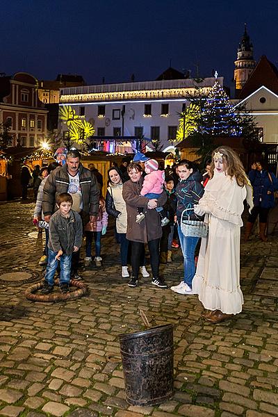 St. Nicholas Present Distribution 5.12.2015, Advent and Christmas in Český Krumlov