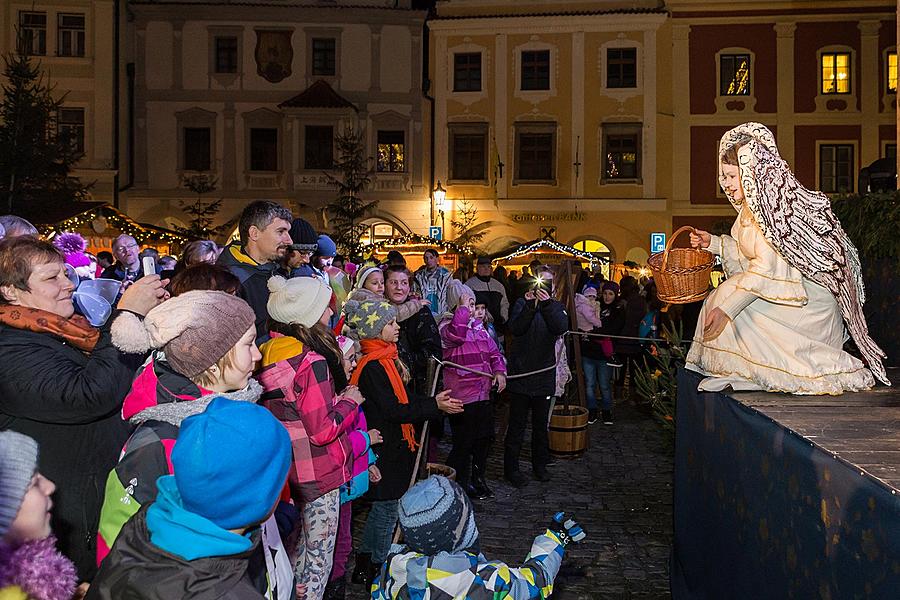 Mikulášská nadílka 5.12.2015, Advent a Vánoce v Českém Krumlově