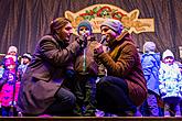 Singing Together at the Christmas Tree, 3rd Advent Sunday 13.12.2015, photo by: Lubor Mrázek