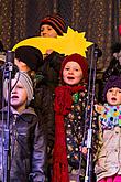 Singing Together at the Christmas Tree, 3rd Advent Sunday 13.12.2015, photo by: Lubor Mrázek