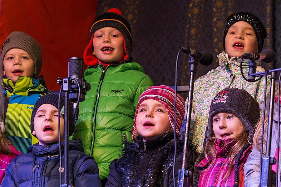 Společné zpívání u vánočního stromu, 3. adventní neděle 13.12.2015