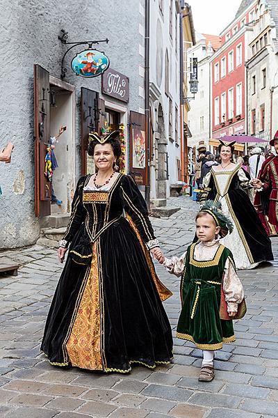 Fest der fünfblättrigen Rose ®, Český Krumlov, Freitag 17. 6. 2016