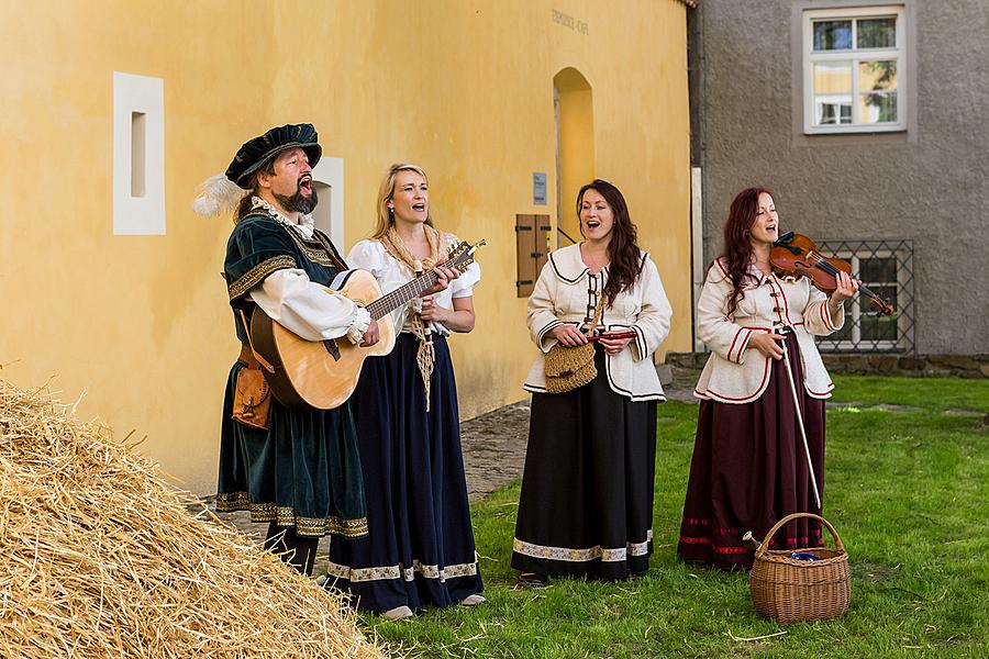 Fest der fünfblättrigen Rose ®, Český Krumlov, Freitag 17. 6. 2016