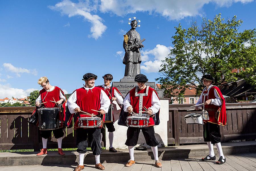 Fest der fünfblättrigen Rose ®, Český Krumlov, Freitag 17. 6. 2016