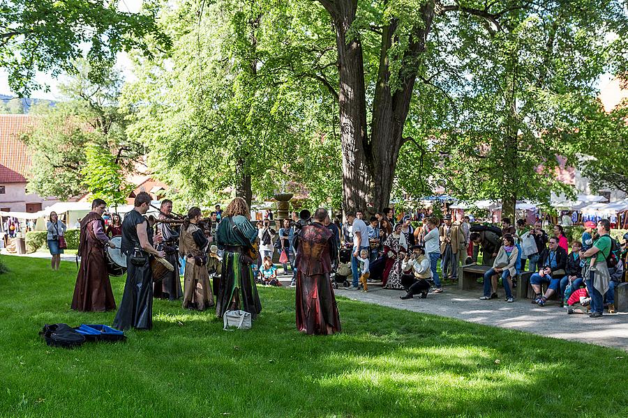 Fest der fünfblättrigen Rose ®, Český Krumlov, Freitag 17. 6. 2016