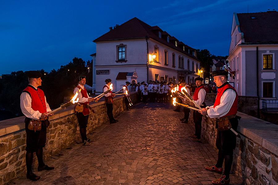 Fest der fünfblättrigen Rose ®, Český Krumlov, Freitag 17. 6. 2016