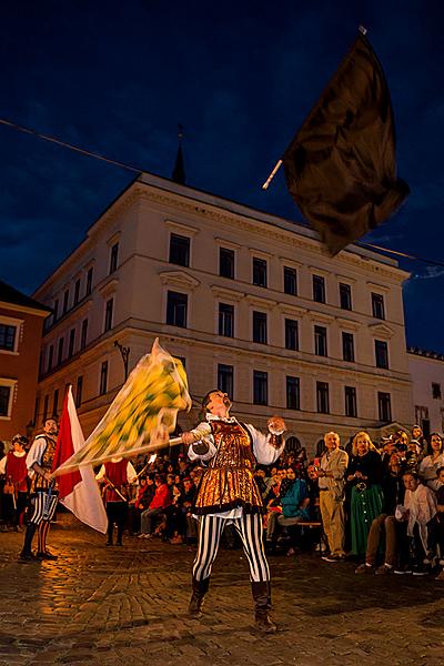 Fest der fünfblättrigen Rose ®, Český Krumlov, Freitag 17. 6. 2016