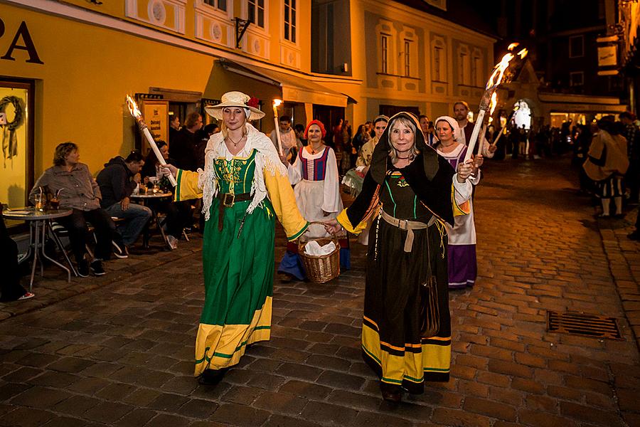 Fest der fünfblättrigen Rose ®, Český Krumlov, Freitag 17. 6. 2016