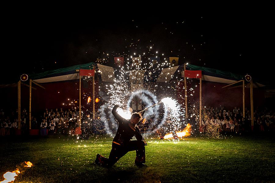 Five-Petalled Rose Celebrations ®, Český Krumlov, Friday 17. 6. 2016