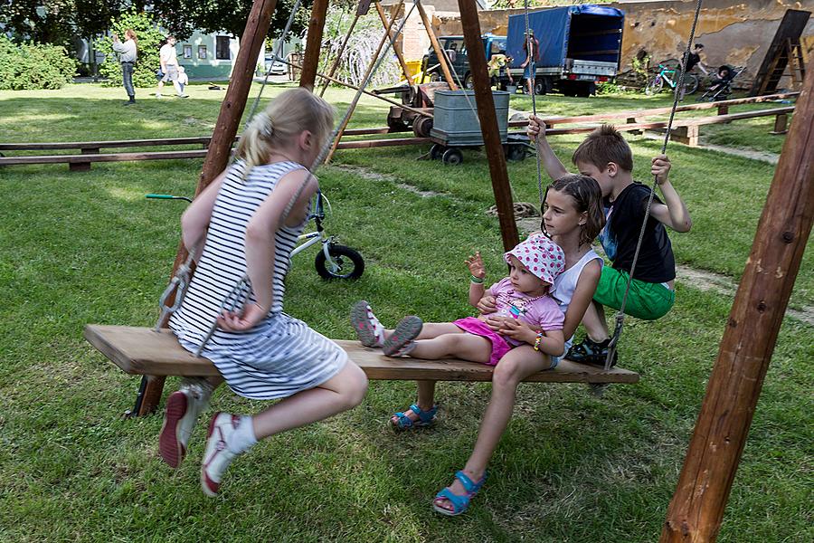 Five-Petalled Rose Celebrations ®, Český Krumlov, Saturday 18th June 2016