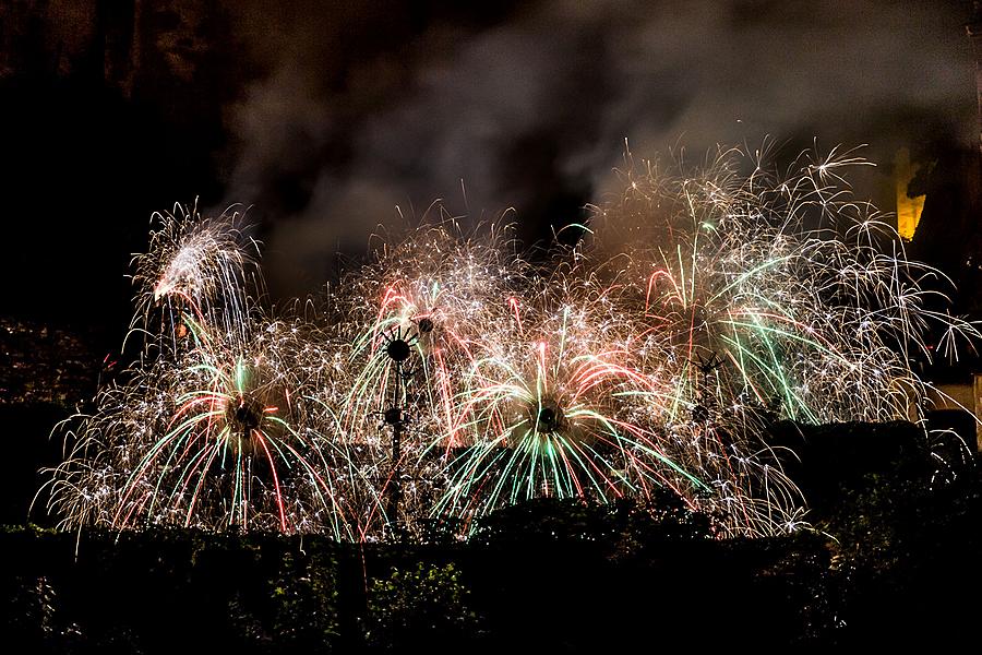 Five-Petalled Rose Celebrations ®, Český Krumlov, Saturday 18th June 2016