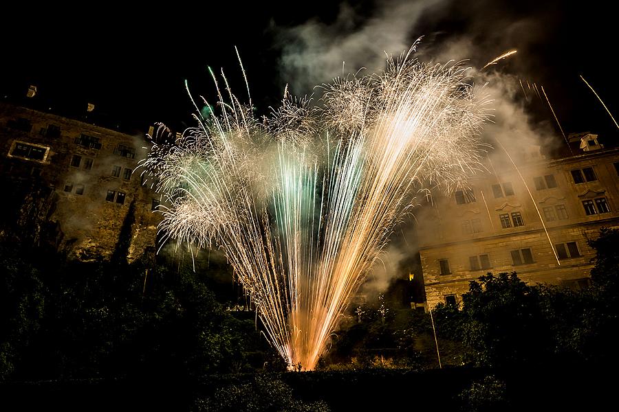 Five-Petalled Rose Celebrations ®, Český Krumlov, Saturday 18th June 2016