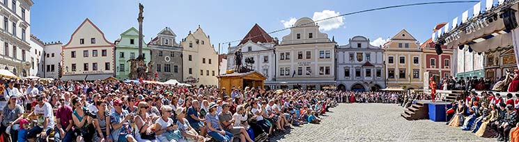 Slavnosti pÄtilistÃ© rÅ¯Å¾e Â®, ÄeskÃ½ Krumlov, 17. - 19. 6. 2016