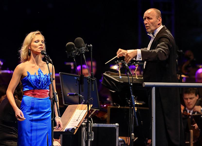 Film Melodies: Ennio Morricone & Luboš Fišer /display of famous melodies by two brilliant composers/, Internationales Musikfestival Český Krumlov 21.7.2016