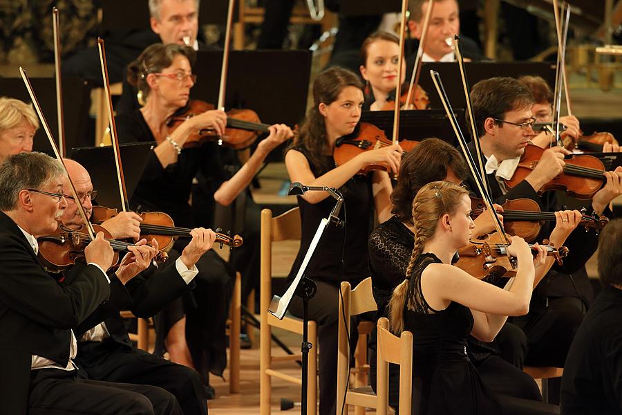 Alexei Volodin /klavír/, Plzeňská filharmonie, Mezinárodní hudební festival Český Krumlov 22.7.2016