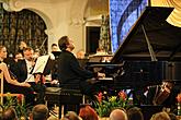 Alexei Volodin /klavír/, Plzeňská filharmonie, Mezinárodní hudební festival Český Krumlov 22.7.2016, zdroj: Auviex s.r.o., foto: Libor Sváček