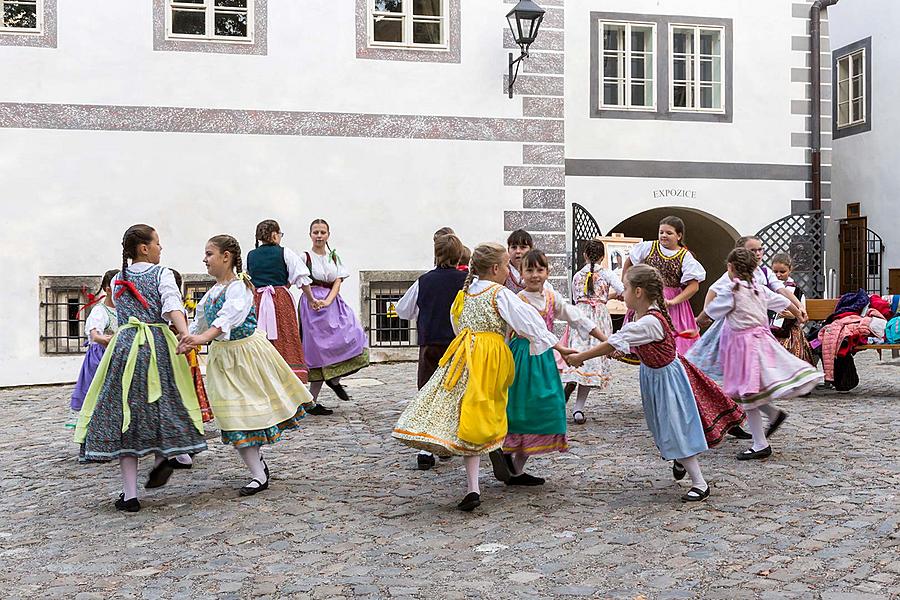 St.-Wenzels-Fest und Internationales Folklorefestival 2016 in Český Krumlov, Freitag 23. September 2016