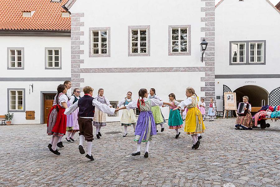 St.-Wenzels-Fest und Internationales Folklorefestival 2016 in Český Krumlov, Freitag 23. September 2016