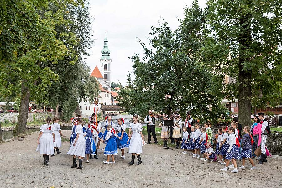 Saint Wenceslas Celebrations and International Folk Music Festival 2016 in Český Krumlov, Friday 23rd September 2016