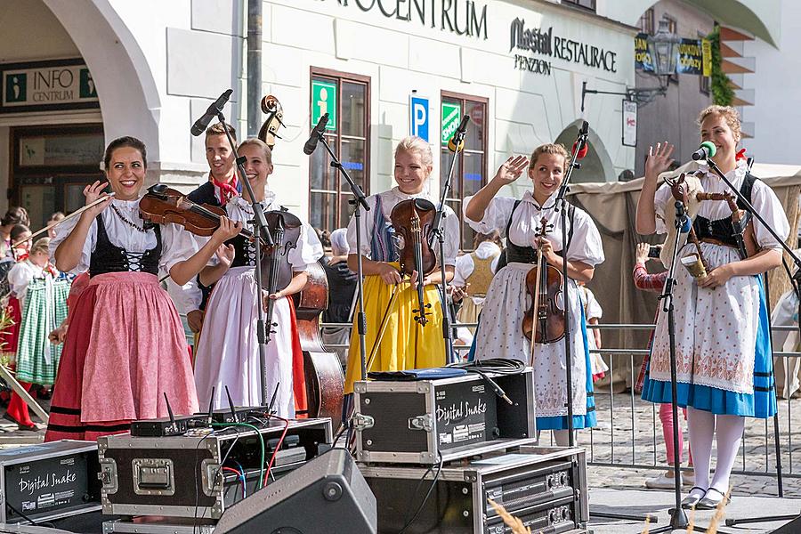 St.-Wenzels-Fest und Internationales Folklorefestival 2016 in Český Krumlov, Samstag 24. September 2016