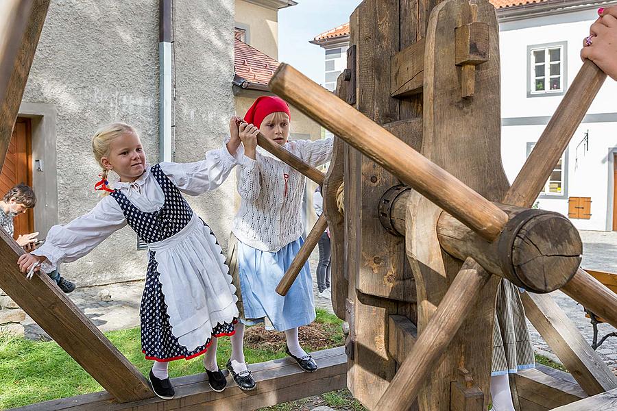 St.-Wenzels-Fest und Internationales Folklorefestival 2016 in Český Krumlov, Samstag 24. September 2016