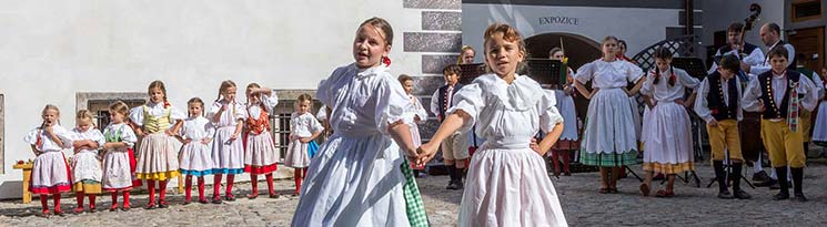 SvatovÃ¡clavskÃ© slavnosti a MezinÃ¡rodnÃ­ folklÃ³rnÃ­ festival 2016