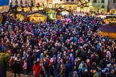 1. adventní neděle - hudebně poetické otevření Adventu spojené s rozsvícením vánočního stromu, Český Krumlov 27.11.2016, foto: Lubor Mrázek