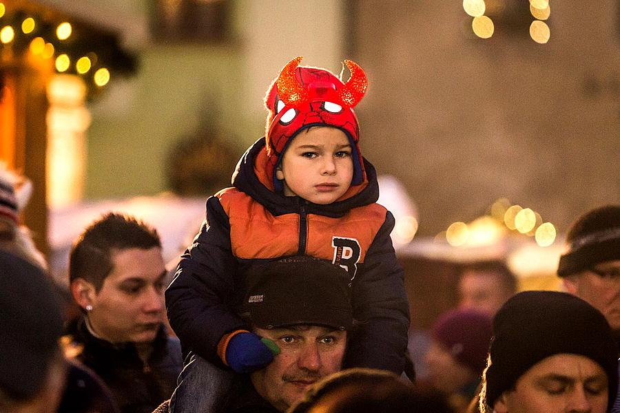 Mikulášská nadílka 4.12.2016, Advent a Vánoce v Českém Krumlově