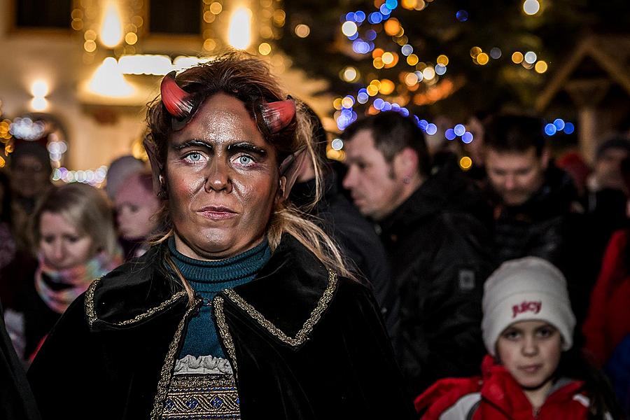 Mikulášská nadílka 4.12.2016, Advent a Vánoce v Českém Krumlově