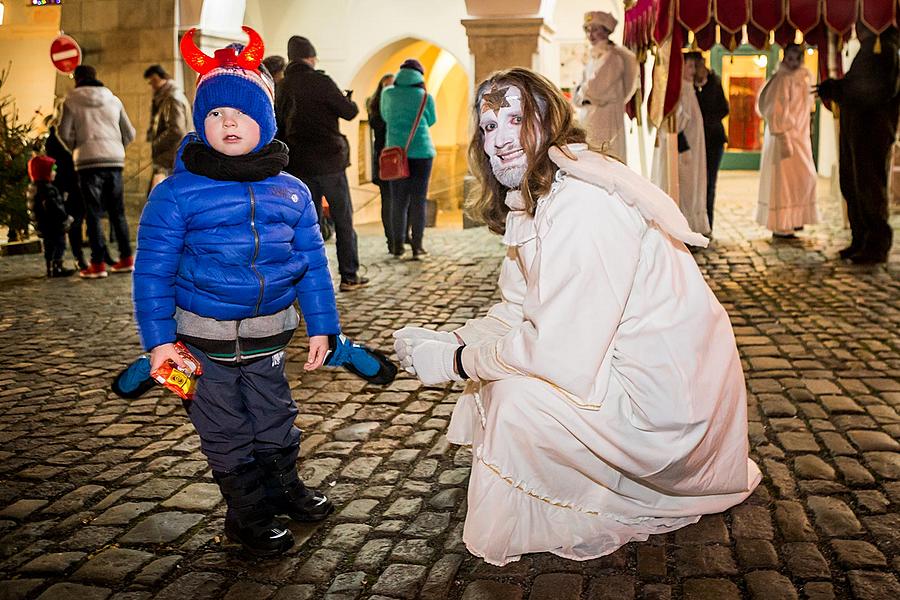 Mikulášská nadílka 4.12.2016, Advent a Vánoce v Českém Krumlově