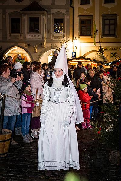 Baby Jesus Postal Office at U Zlatého Anděla and arrival of the White Lady, 10.12.2016