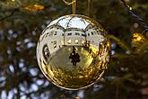 Gemeinsames Singen am Weihnachtsbaum, 3. Adventsonntag 11.12.2016, Foto: Lubor Mrázek