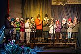 Gemeinsames Singen am Weihnachtsbaum, 3. Adventsonntag 11.12.2016, Foto: Lubor Mrázek