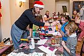 Český Krumlov Monasteries: Craft Workshop and Christmas, Decoration Making, 17.12.2016, photo by: Lubor Mrázek