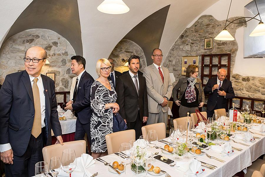 Návštěva prezidenta Republiky Singapur J. E. Dr. Tonyho Tana Kenga Yama v Českém Krumlově 26.5.2017
