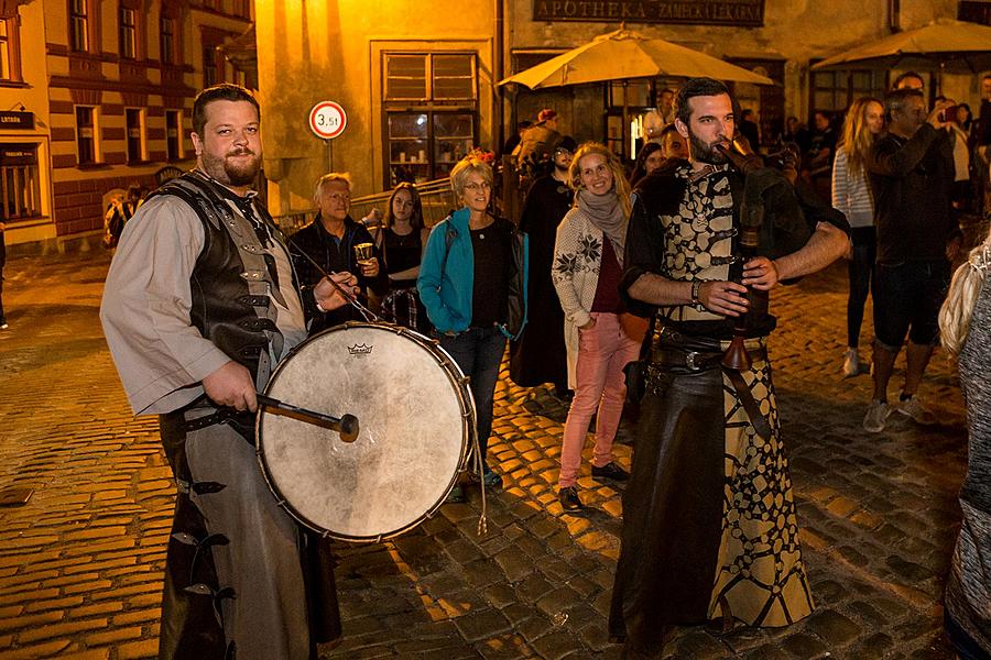 Fest der fünfblättrigen Rose ®, Český Krumlov, Freitag 16. 6. 2017