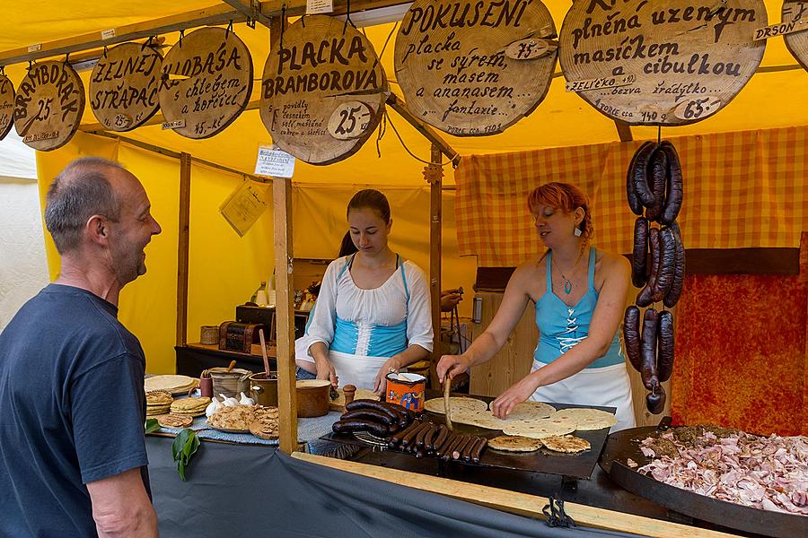 Fest der fünfblättrigen Rose ®, Český Krumlov, Sonntag 18. 6. 2017