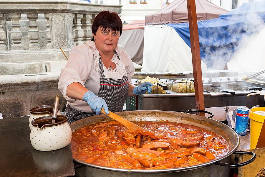 Fest der fünfblättrigen Rose ®, Český Krumlov, Sonntag 18. 6. 2017