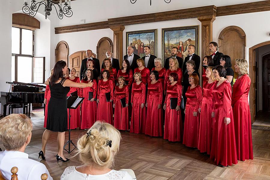 Five-Petalled Rose Celebrations ®, Český Krumlov, Sunday 18th June 2017