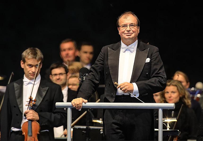 Angela Gheorghiu /soprano/ and Ramón Vargas /tenor/, PKF – Prague Philharmonia, Leoš Svárovský /conductor/, 14.7.2017, 26. Internationales Musikfestival Český Krumlov 2017