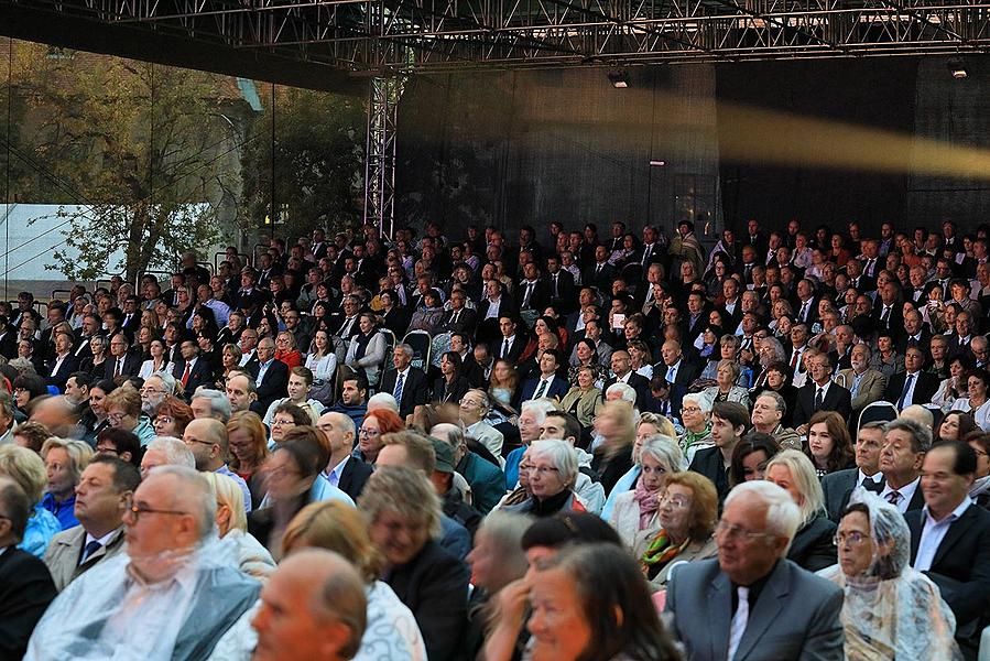 Angela Gheorghiu /soprano/ and Ramón Vargas /tenor/, PKF – Prague Philharmonia, Leoš Svárovský /conductor/, 14.7.2017, 26. Internationales Musikfestival Český Krumlov 2017