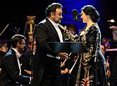 Angela Gheorghiu /soprano/ and Ramón Vargas /tenor/, PKF – Prague Philharmonia, Leoš Svárovský /conductor/, 14.7.2017, 26th International Music Festival Český Krumlov 2017, source: Auviex s.r.o., photo by: Libor Sváček