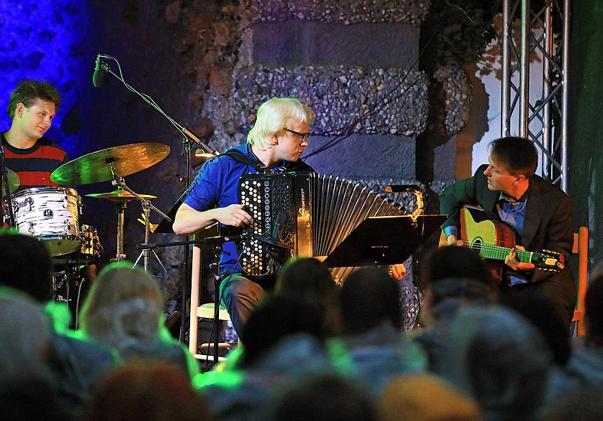 Rendez-vous with Radka Fišarová /Chanson Evening/, Kooperativa Garden, 25.7.2017, 26th International Music Festival Český Krumlov 2017